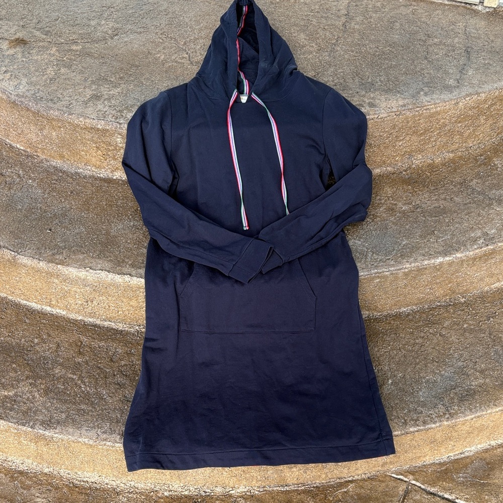 Boden Navy Hoodie Dress. Size 8 US. Pouch pocket in front. Like new.